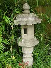 Stone pillar lantern